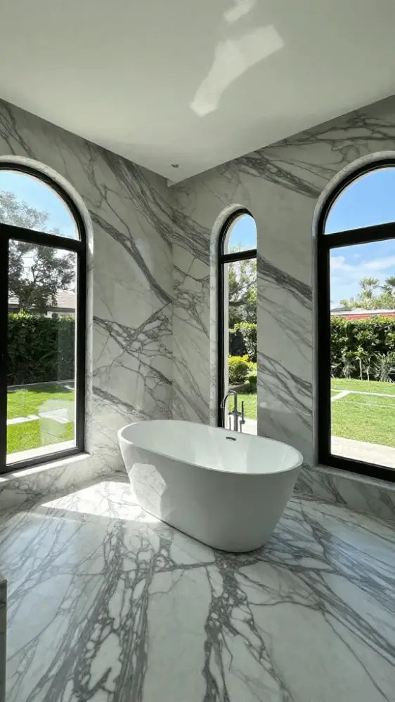 This list details 15 design features of Arabescato Corhia, an Italian luxury marble suitable for floors and walls.