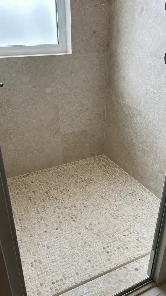 Tumbled Stone Textures for Walk-in Showers