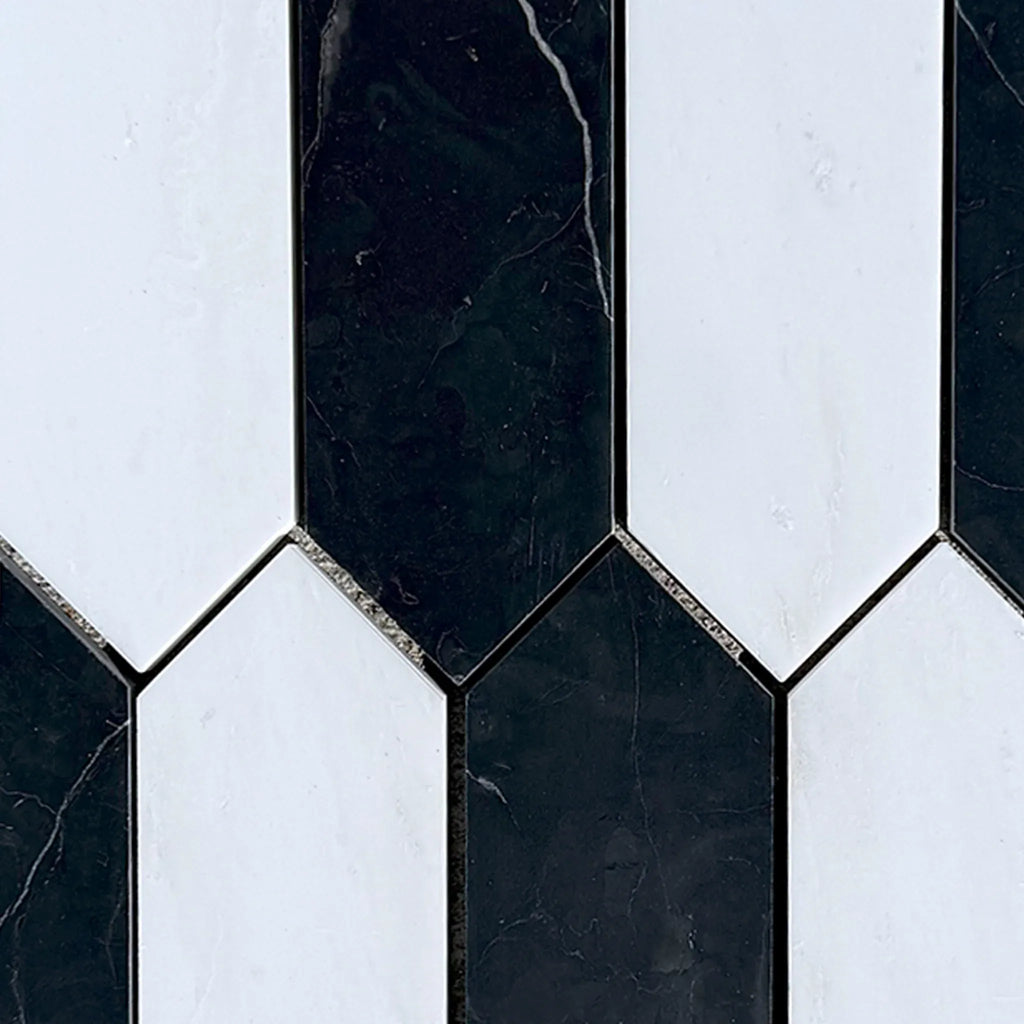 Black and white marble tile pattern in Bianco Dolomite and Nero Marquina mosaic