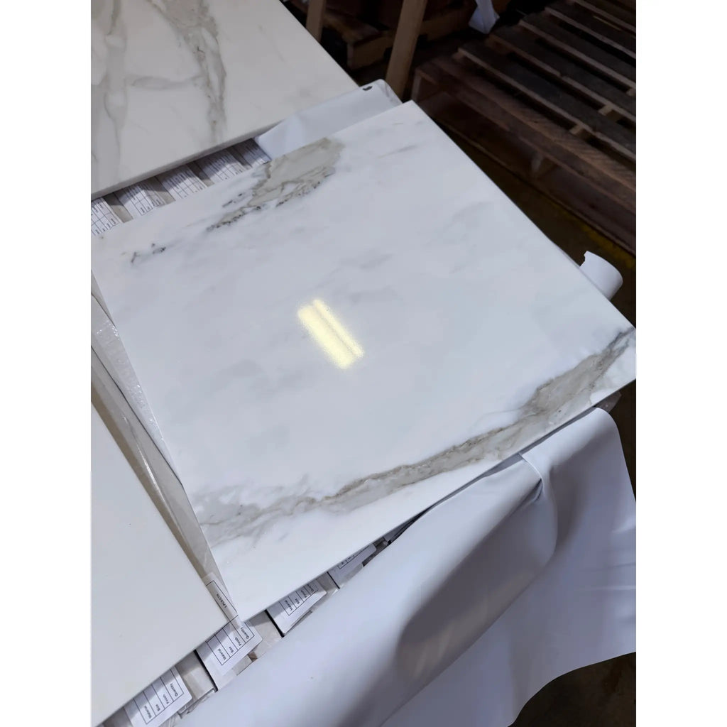 Calacatta Gold 18x18 polished white marble tile with gray veining