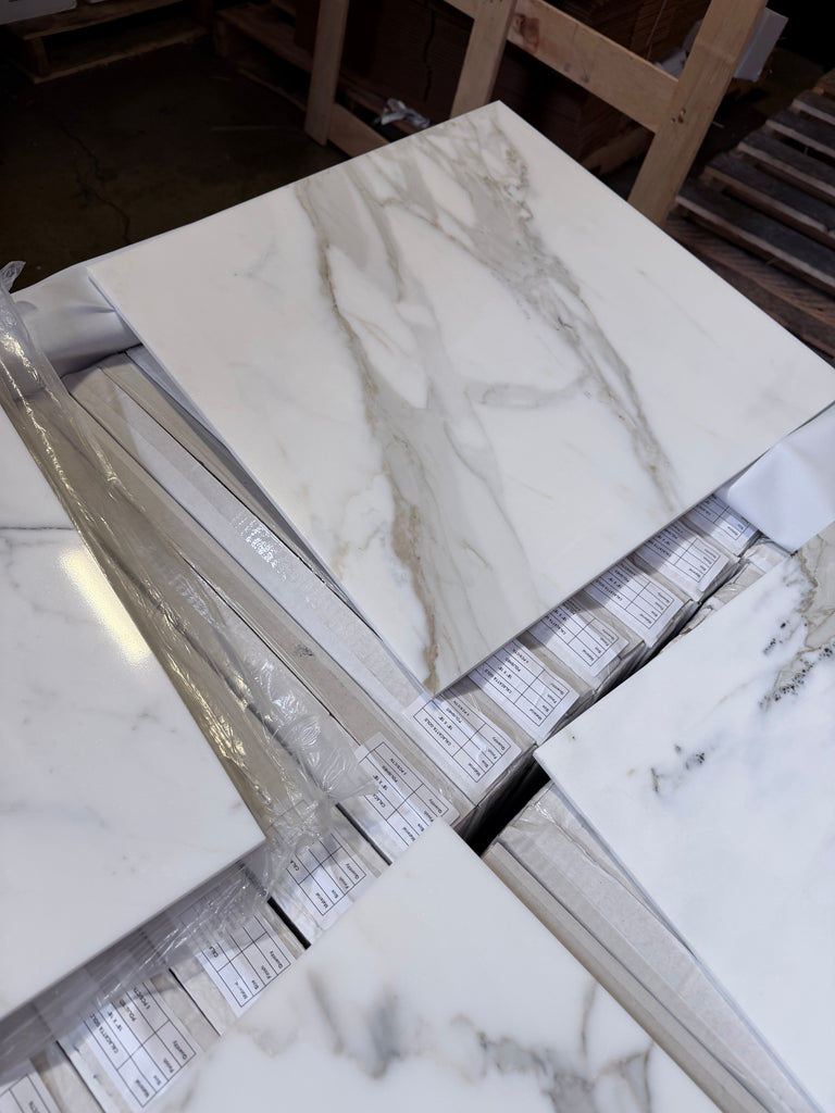 Calacatta Gold Marble 18x18 Polished white tile with gray veining
