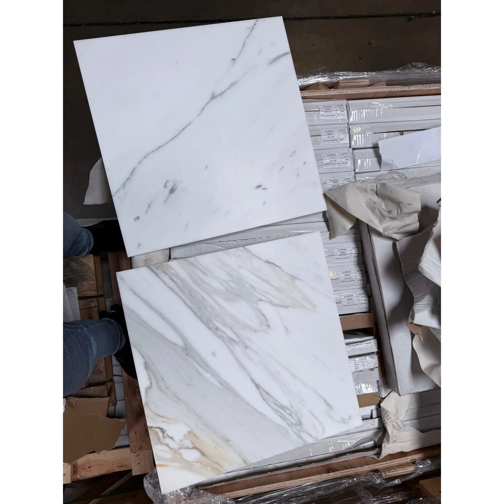 Calacatta Gold Marble 18x18 Polished white tiles with gray beige veining