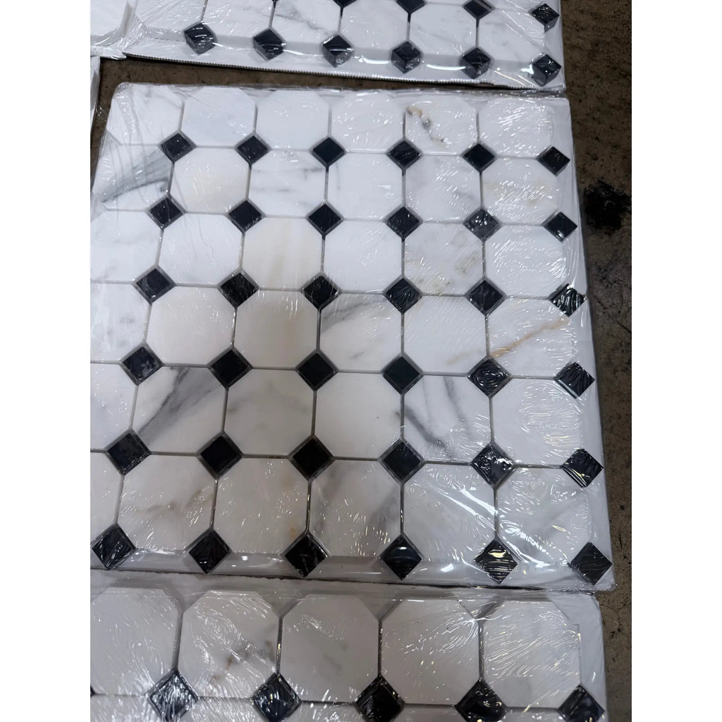 Calacatta Gold Octagon mosaic marble tile polished with white marble and black diamond-shaped accents