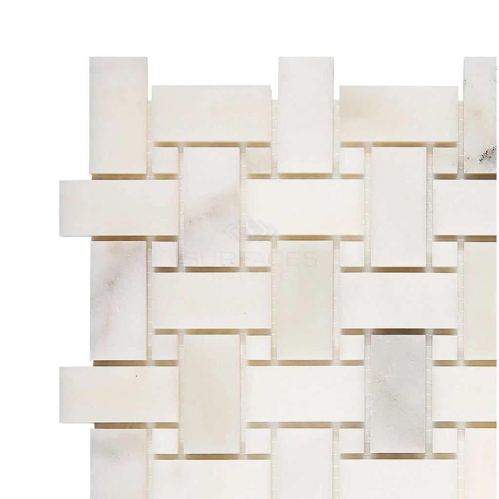 Woven rectangular marble tiles in Calacatta Oliva Basketweave and Mosaic design