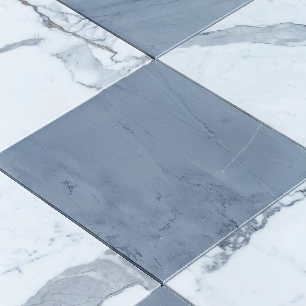 Gray and white marble floor tiles in Checkerboard Bardiglio Imperiale and Statuary set
