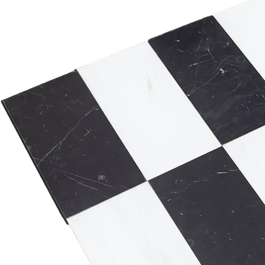 Black and white checkered surface of Como in Bianco Dolomite and Nero Marquina set