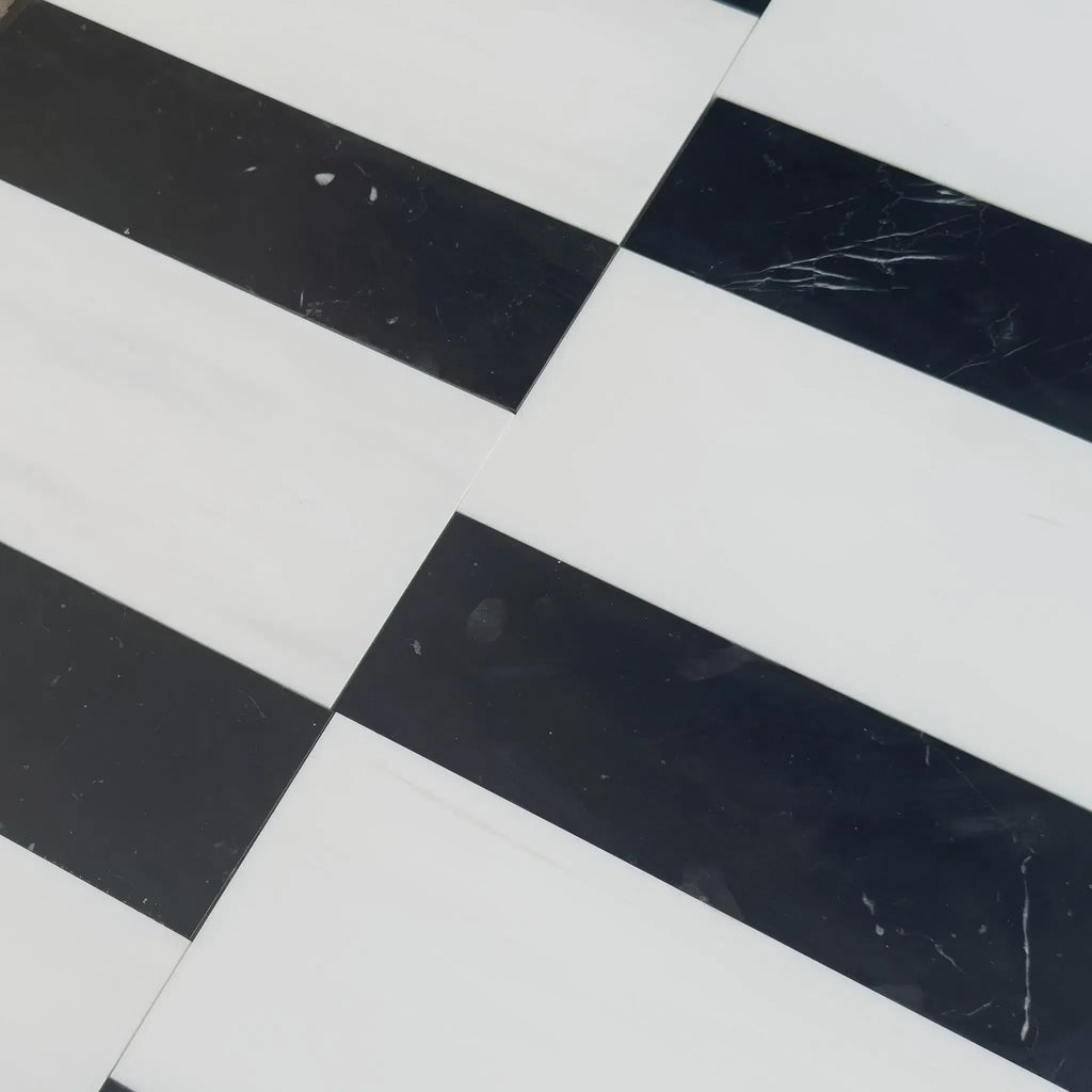 Black and white checkered floor tiles in Siena in Bianco Dolomite and Nero Marquina set