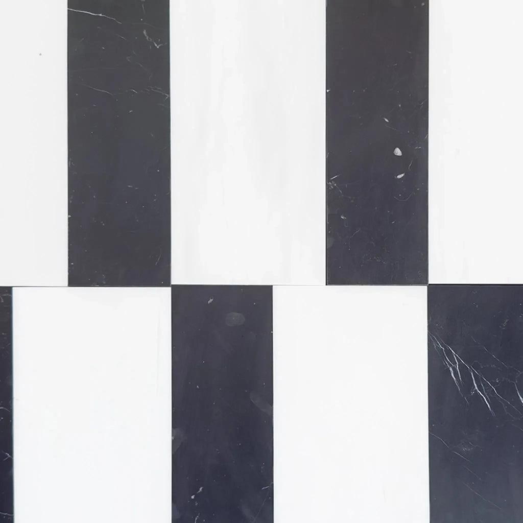 Black and white striped pattern in Siena in Bianco Dolomite and Nero Marquina tile set
