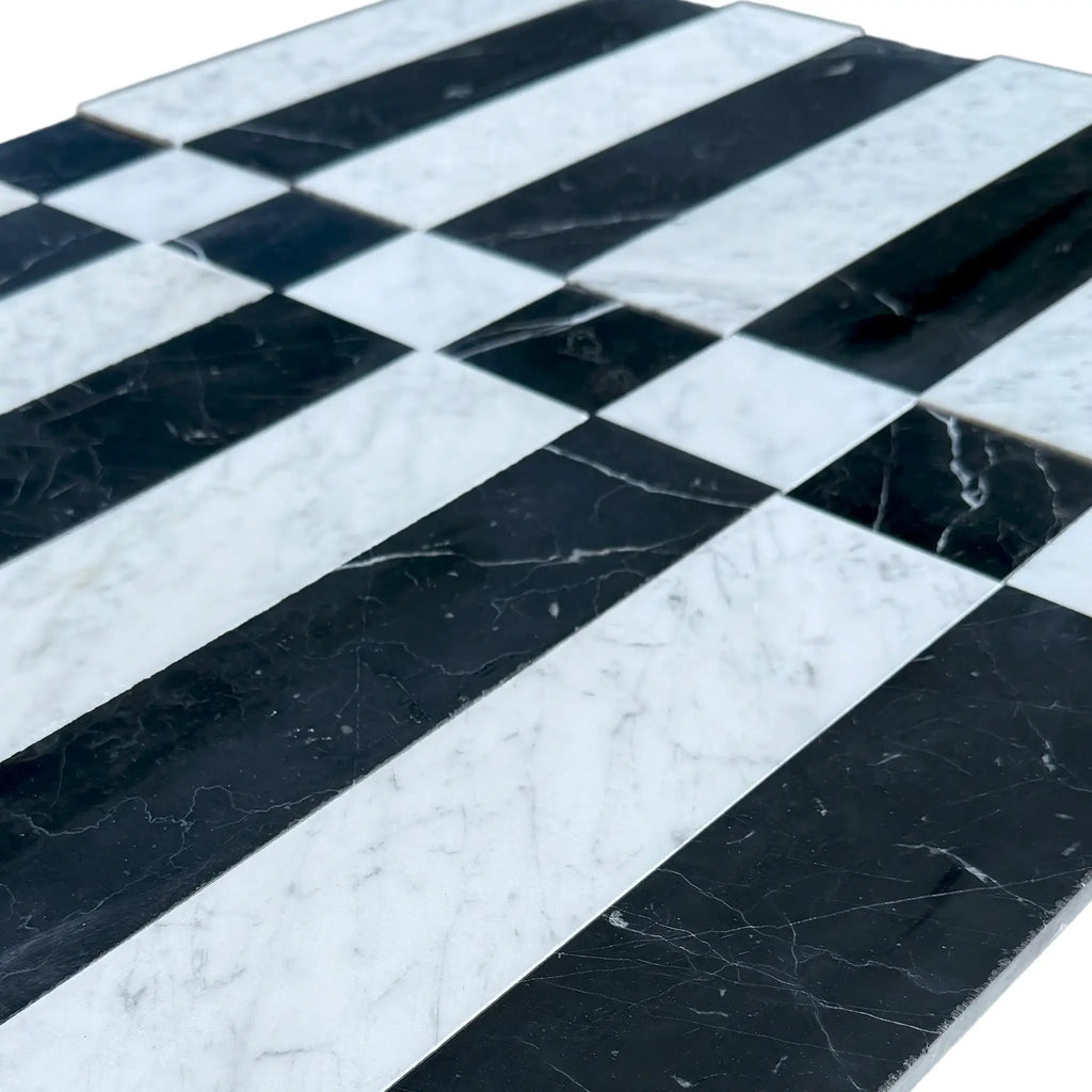 Black and white marble tile pattern of Veneto in Nero Marquina and Carrara White
