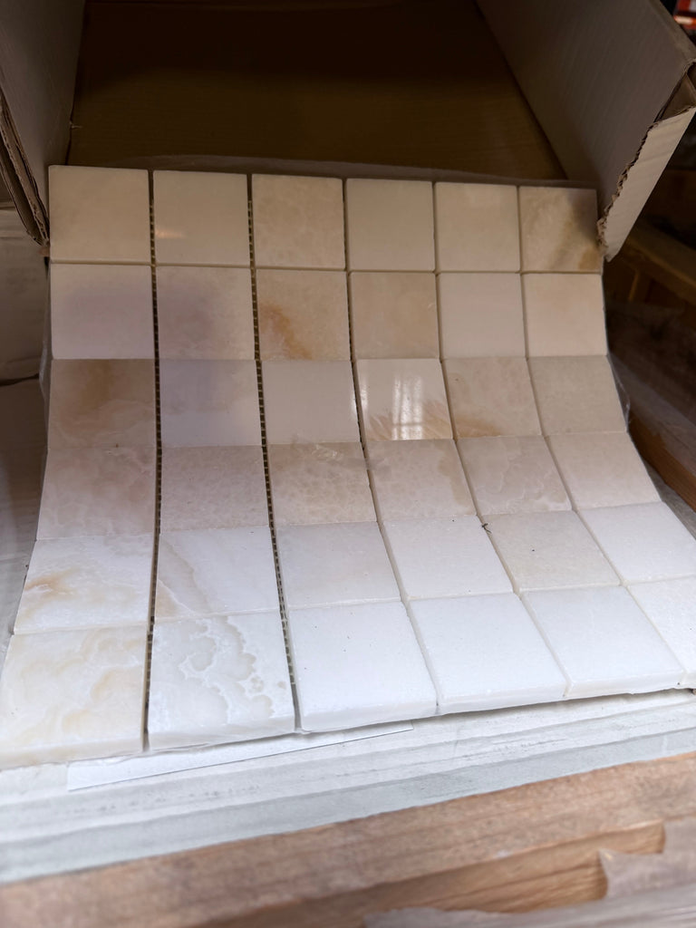 White Onyx Vanilla Onyx cross-cut 2x2 polished marble mosaic with beige white veining